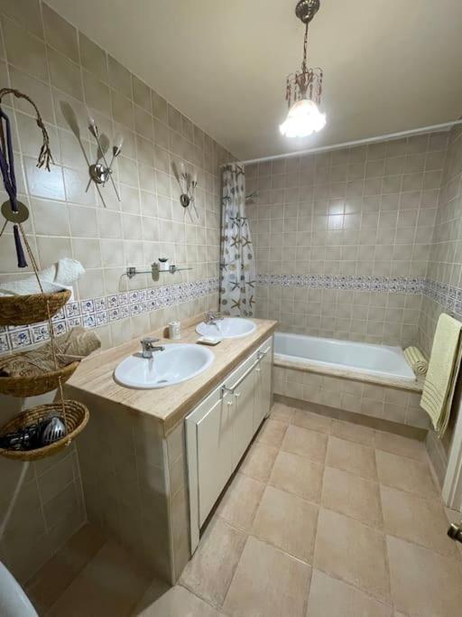 Appartement En Residence + Grande Terrasse Sur Le Toit Saïdia Εξωτερικό φωτογραφία