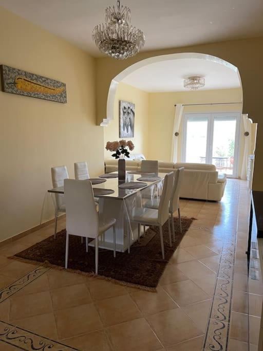 Appartement En Residence + Grande Terrasse Sur Le Toit Saïdia Εξωτερικό φωτογραφία