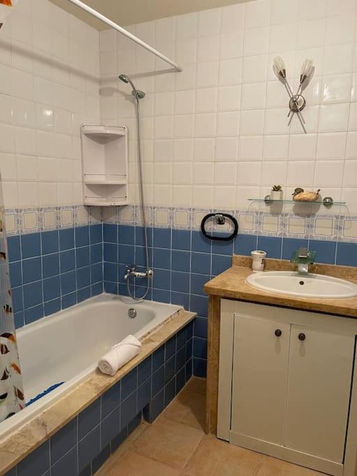 Appartement En Residence + Grande Terrasse Sur Le Toit Saïdia Εξωτερικό φωτογραφία